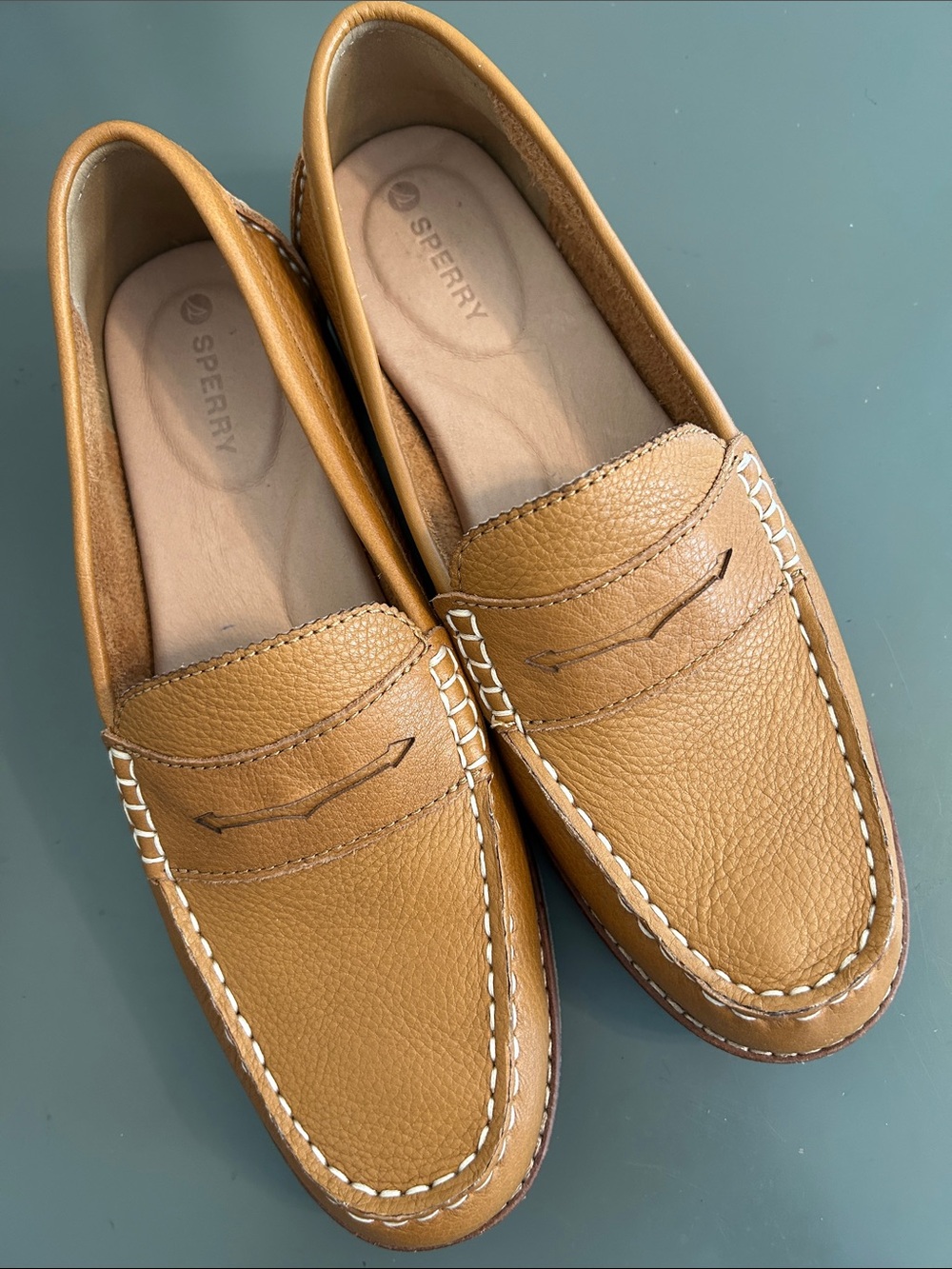 Women’s Sperry Tan Leather Penny Loafers.  Size 8.5 New Condition